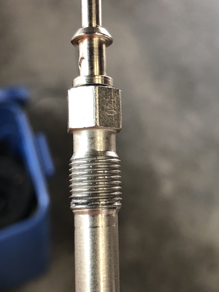 OM647 Glow Plug Replacement Problem?