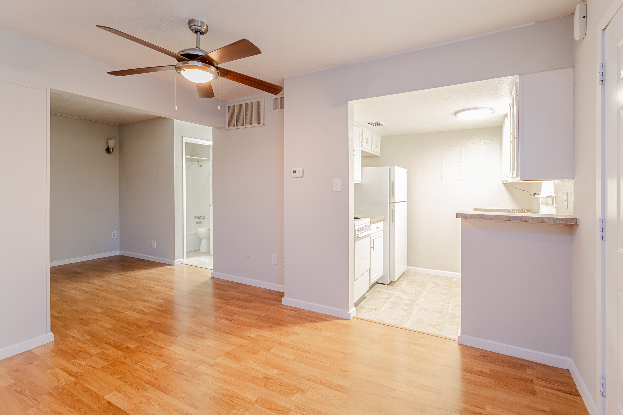 Austin, TX 78722 Sunroom Rentals