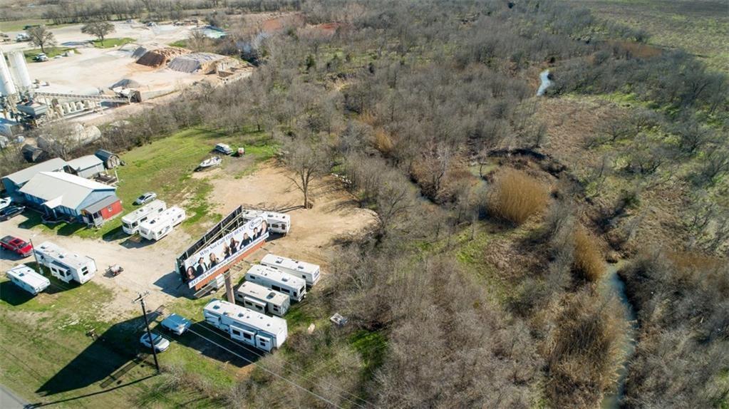 14215 US Highway 290, Manor, TX 78653 Sunroom Rentals