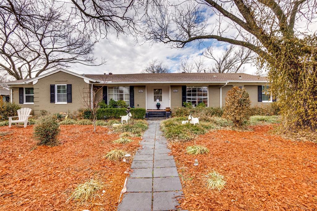 9512 Ash Creek Drive, Dallas, TX 75228 Sunroom Rentals