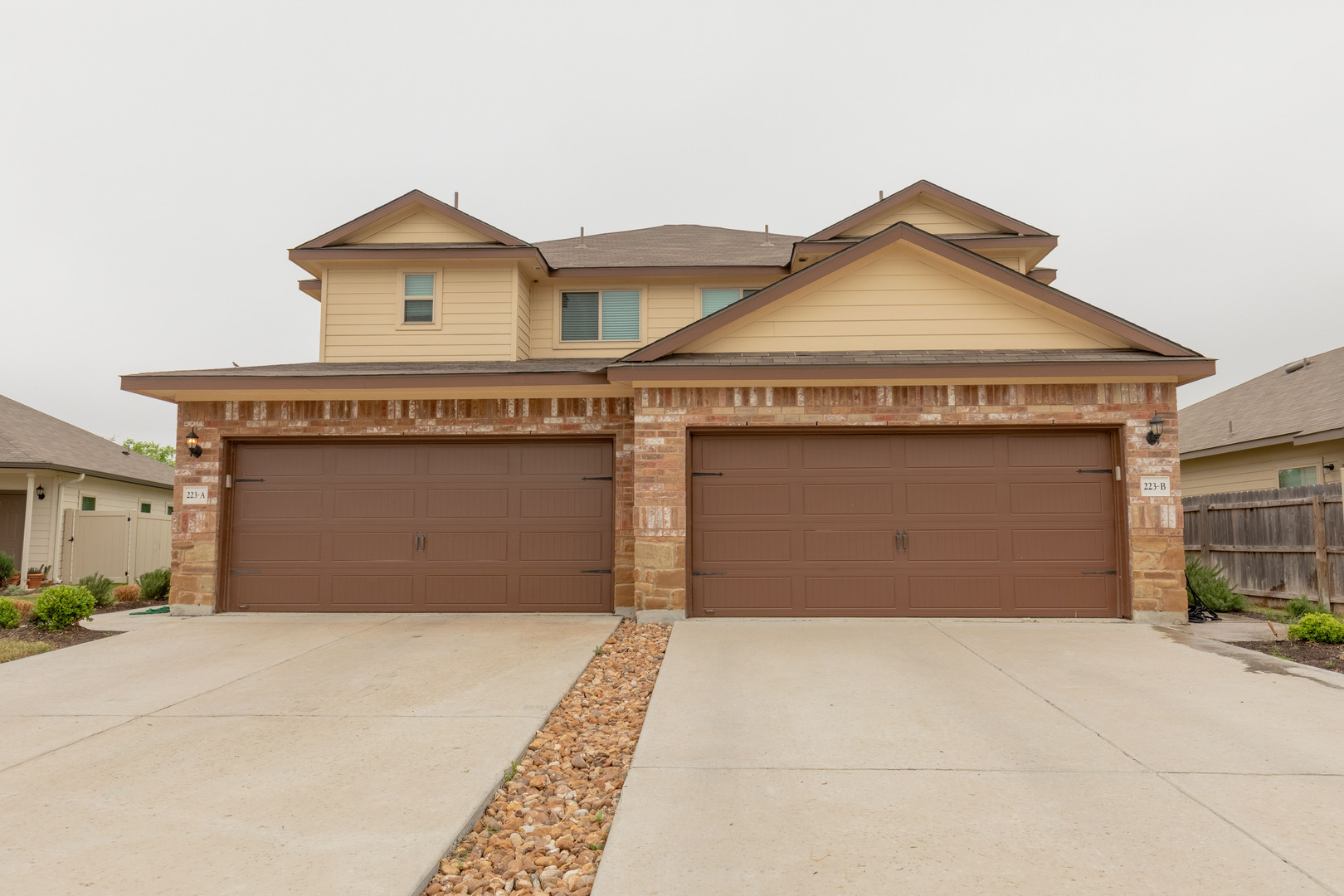 223 Joanne Loop Unit B, Buda, TX 78610 Sunroom Rentals