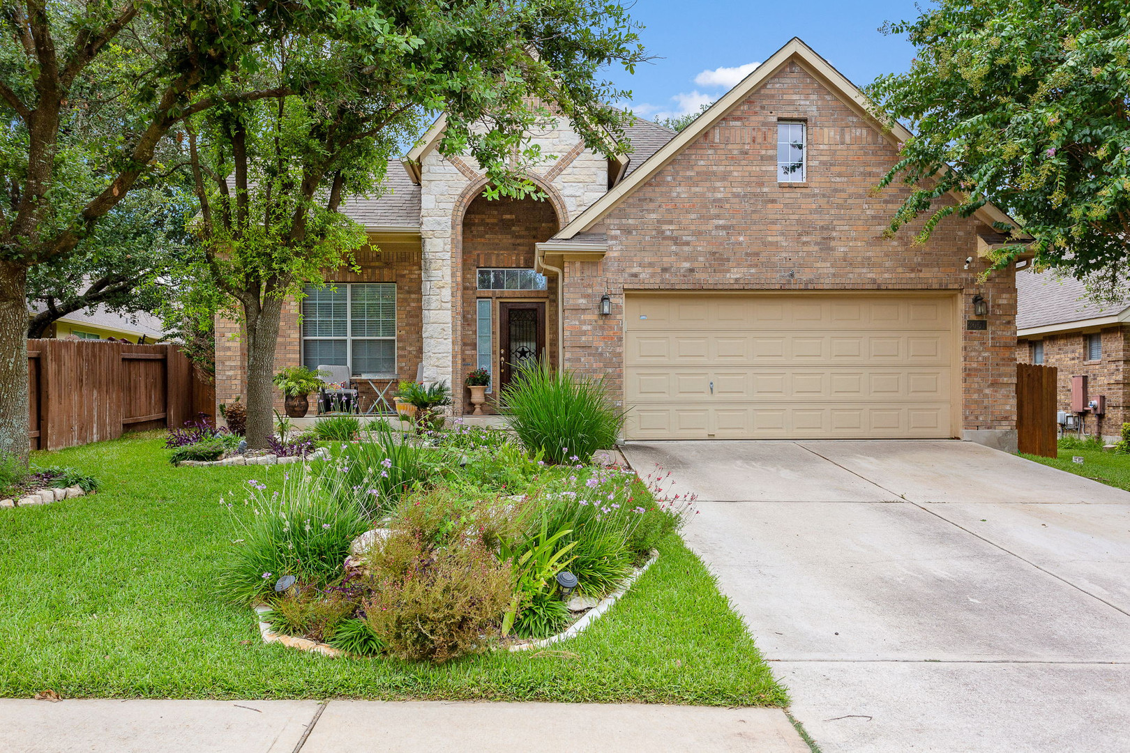 3551 Pine Needle Cir, Round Rock, TX 78681 Sunroom Rentals