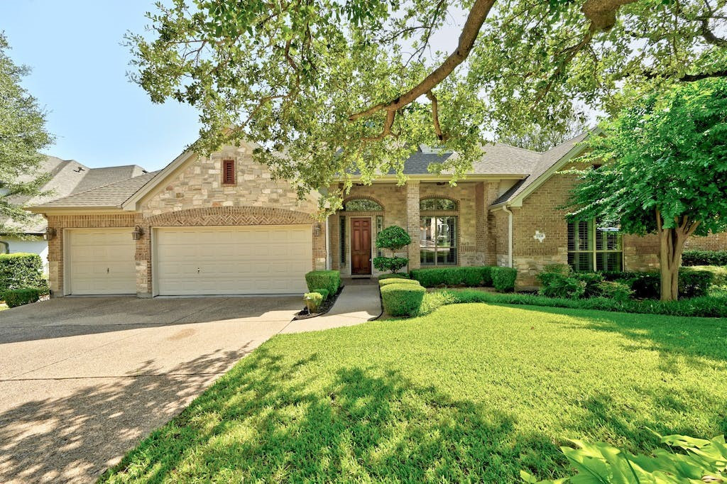 13216 Country Trails Lane, Austin, TX 78732 Sunroom Rentals