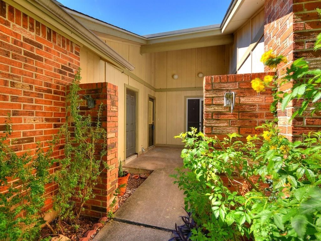 8807 Piney Point Drive B, Austin, TX 78729 Sunroom Rentals