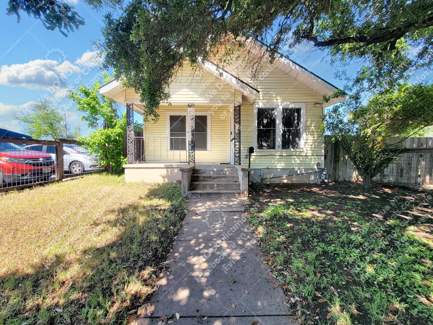 4914 Woodrow Ave, Austin, TX 78756 Sunroom Rentals