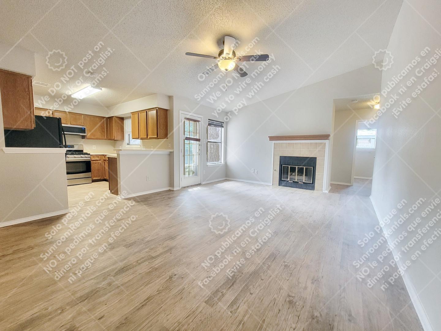 5811 Shreveport Dr, Austin, TX 78727 | Sunroom Rentals