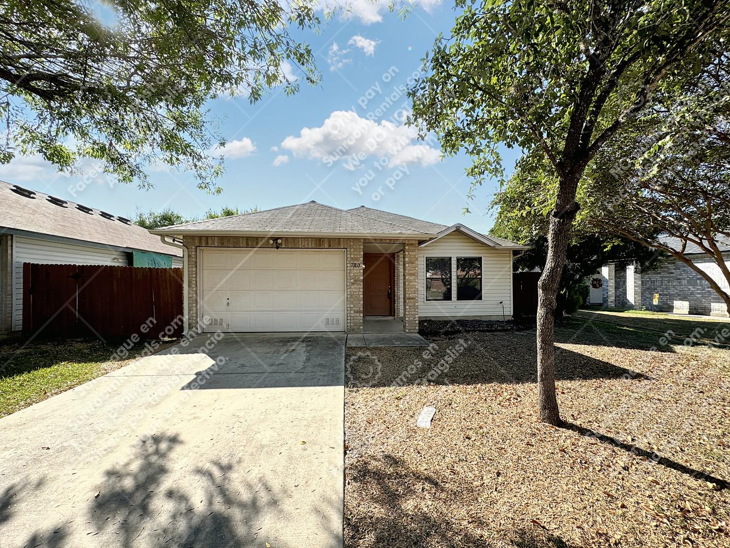 7810 Van Ness Dr, San Antonio, TX 78251 Sunroom Rentals