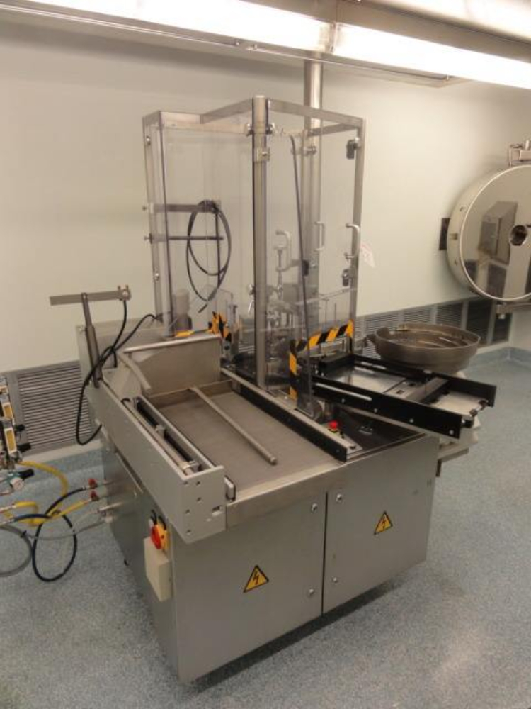 Bausch & Stroebel AFV1010 Vial and Ampoule Filling Machine