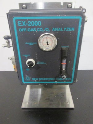 New Brunswick EX-2000 Off-Gas CO2/O2 Analyzer