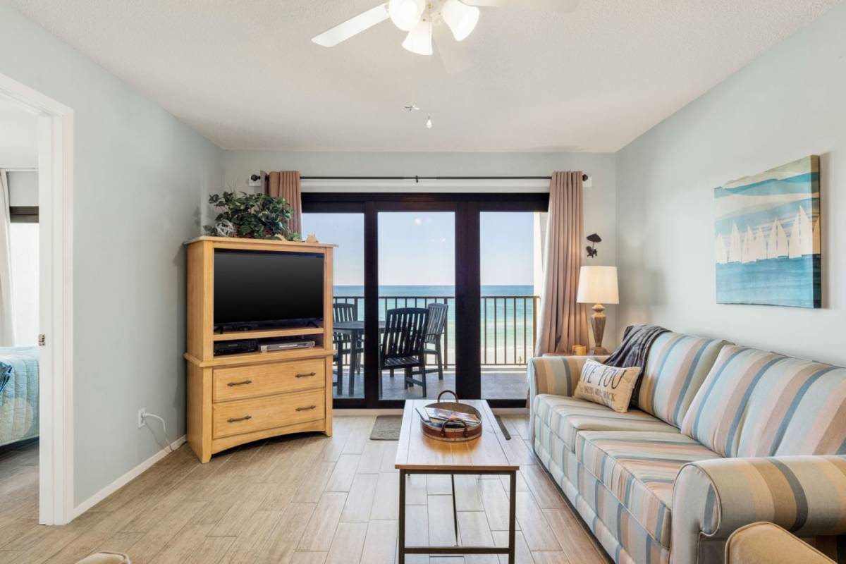 Panama City Beach Vacation Rental Commodore 402 (1/2) Commodore