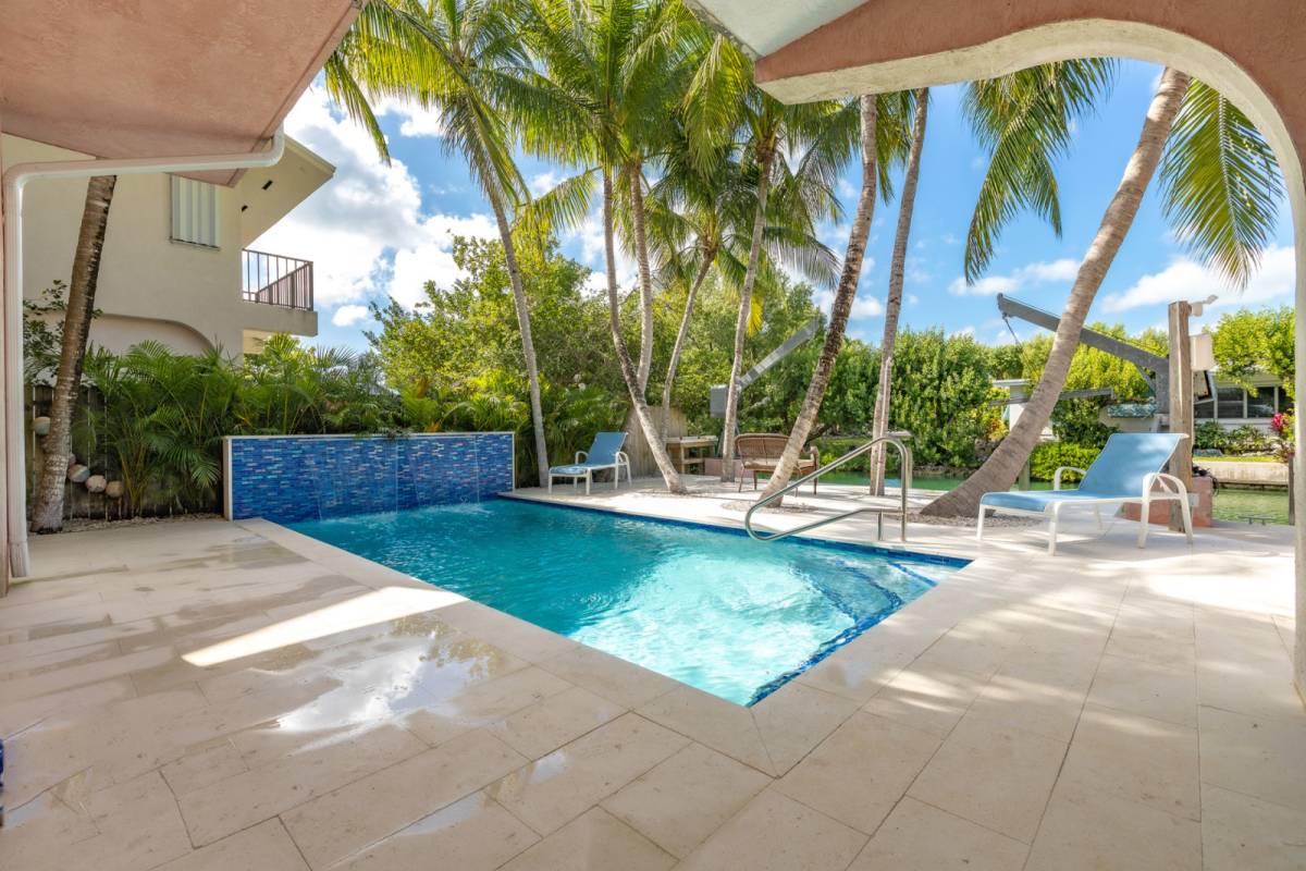 Summerland Key Vacation Rental Casa Rosada Cudjoe Gardens Canal