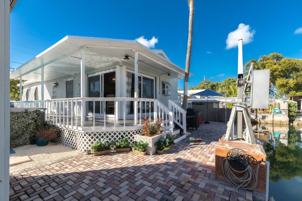 Marathon Vacation Rental Anchor’s Away Charming Canal Front Home