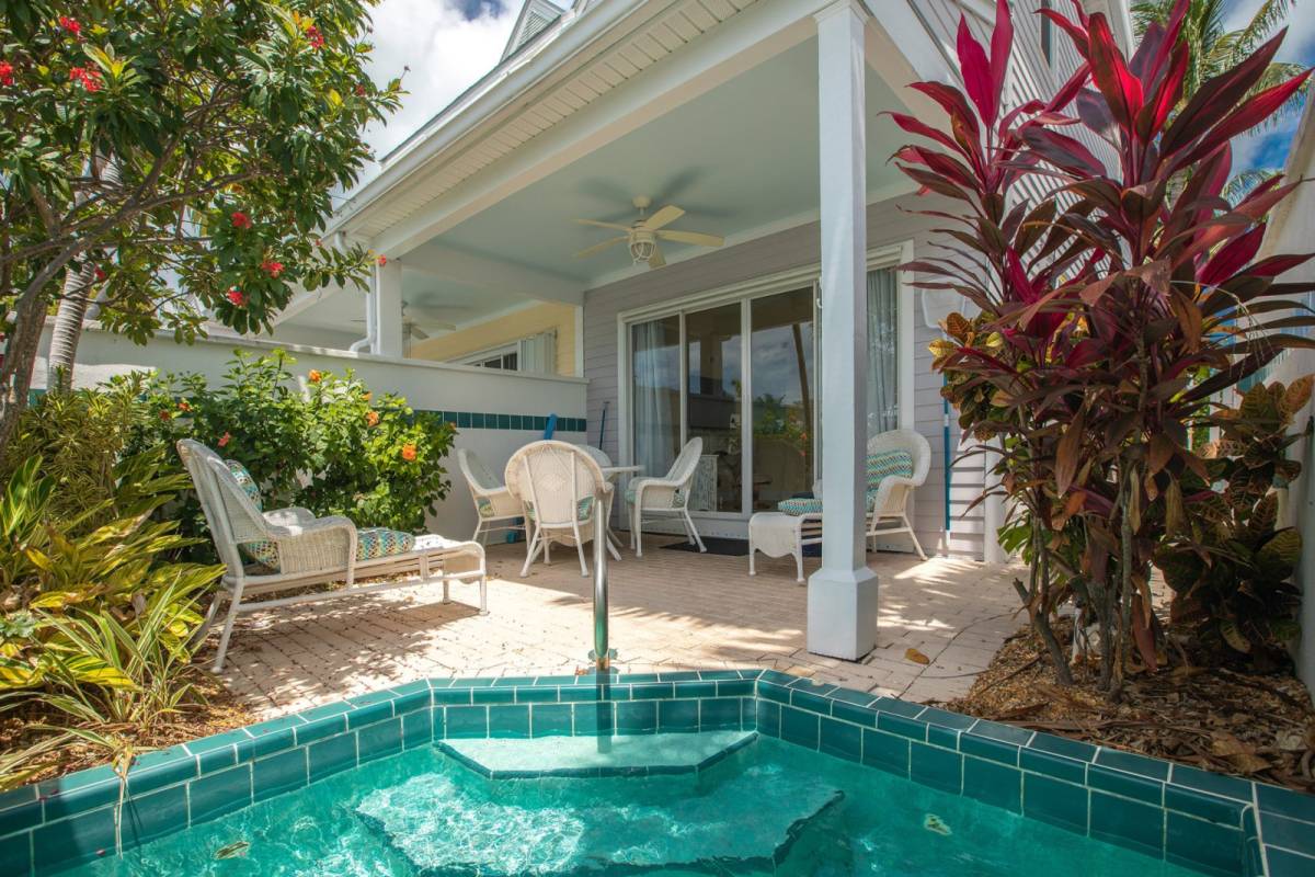Marathon Vacation Rental Manatee Bay Serene 2Story Villa on Duck