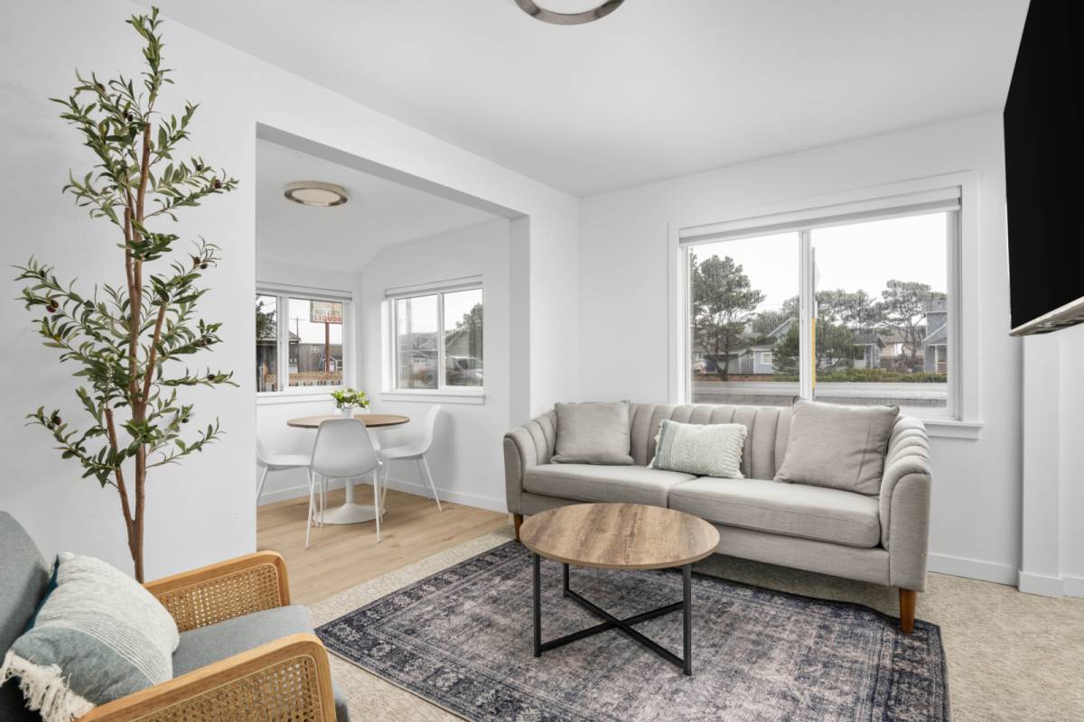 Rockaway Beach Vacation Rental Great Rockaway Location, Pet Friendly