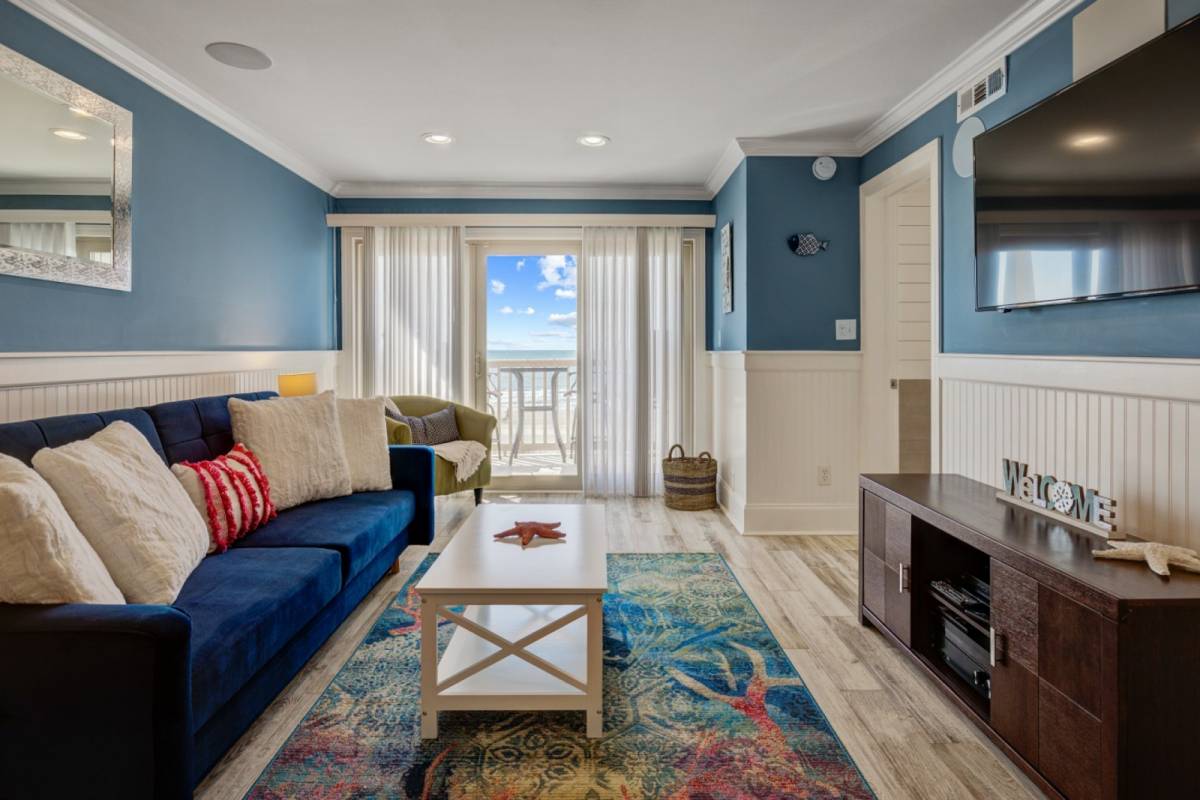 Surfside Beach Vacation Rental Luxury Oceanfront Condo Pet Friendly! SOS202 Murrell's