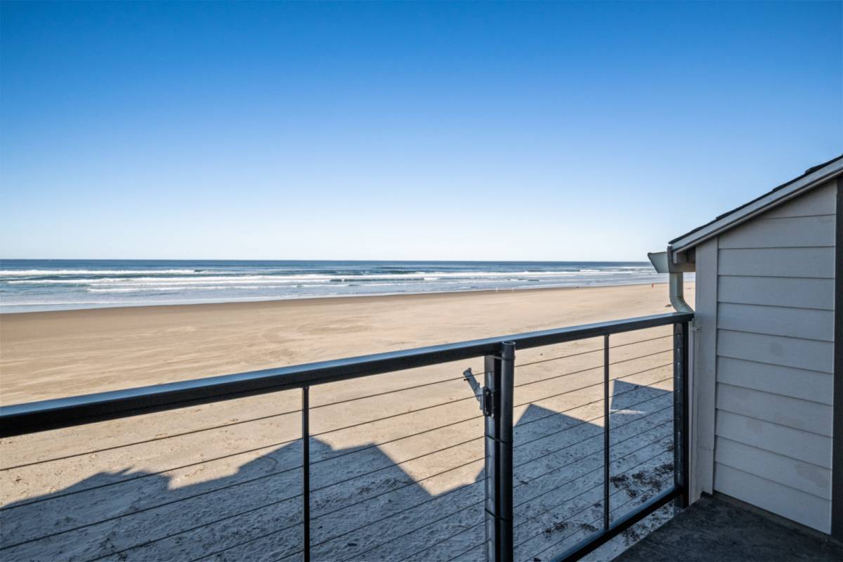 Rockaway Beach Vacation Rental Extraordinary Oceanfront Views at