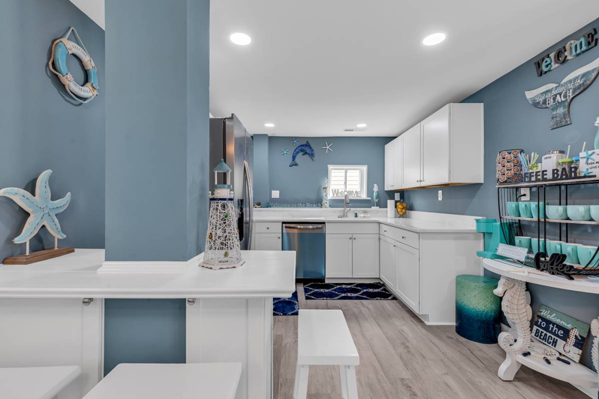 Surfside Beach Vacation Rental Newly Renovated, Pet Friendly, 3BR