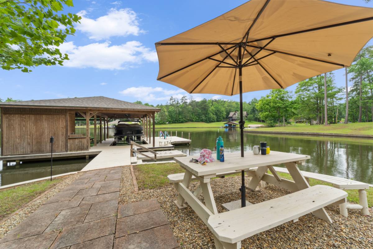 Eatonton Vacation Rental Bask in Lakeside Luxury Spacious Home, Dock