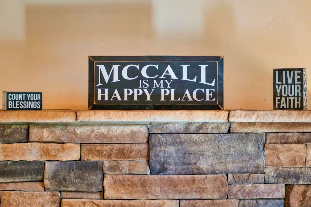 McCall Vacation Rental Tranquil DOG Friendly Mountain Cabin w/ Bikes