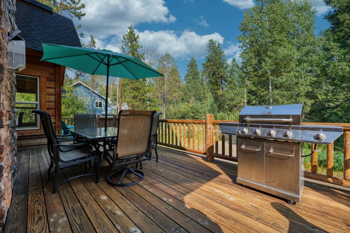 McCall Vacation Rental Tranquil DOG Friendly Mountain Cabin w/ Bikes