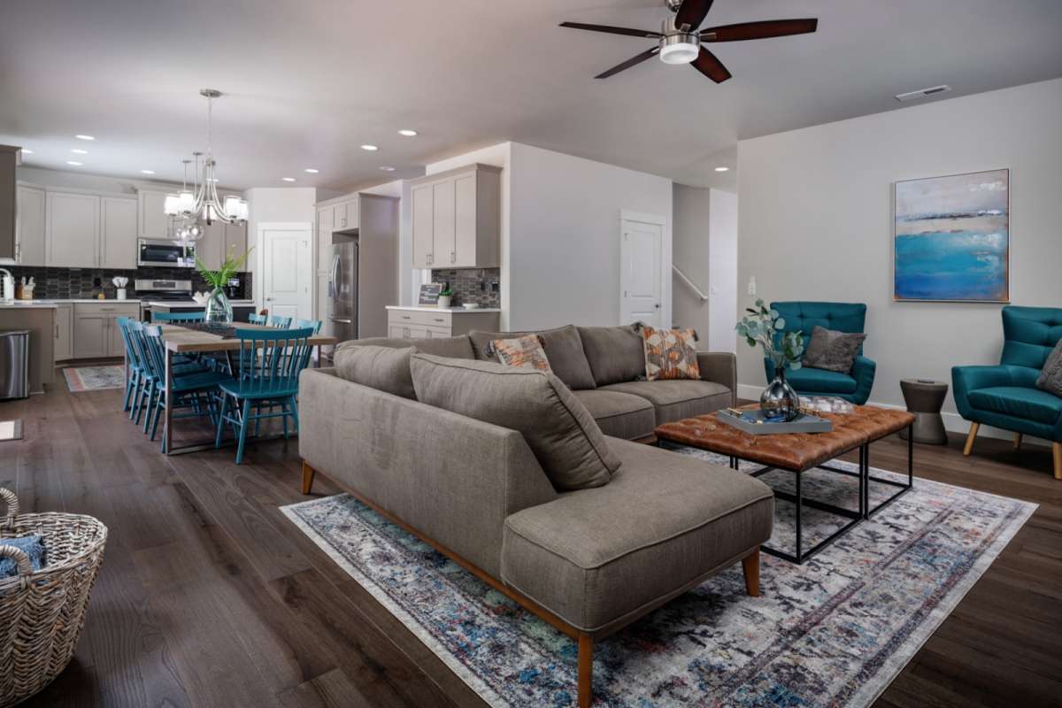 Aloha Vacation Rental Superb New Construction, Pet Friendly, Hot Tub, Ping Pong, Near TopGolf