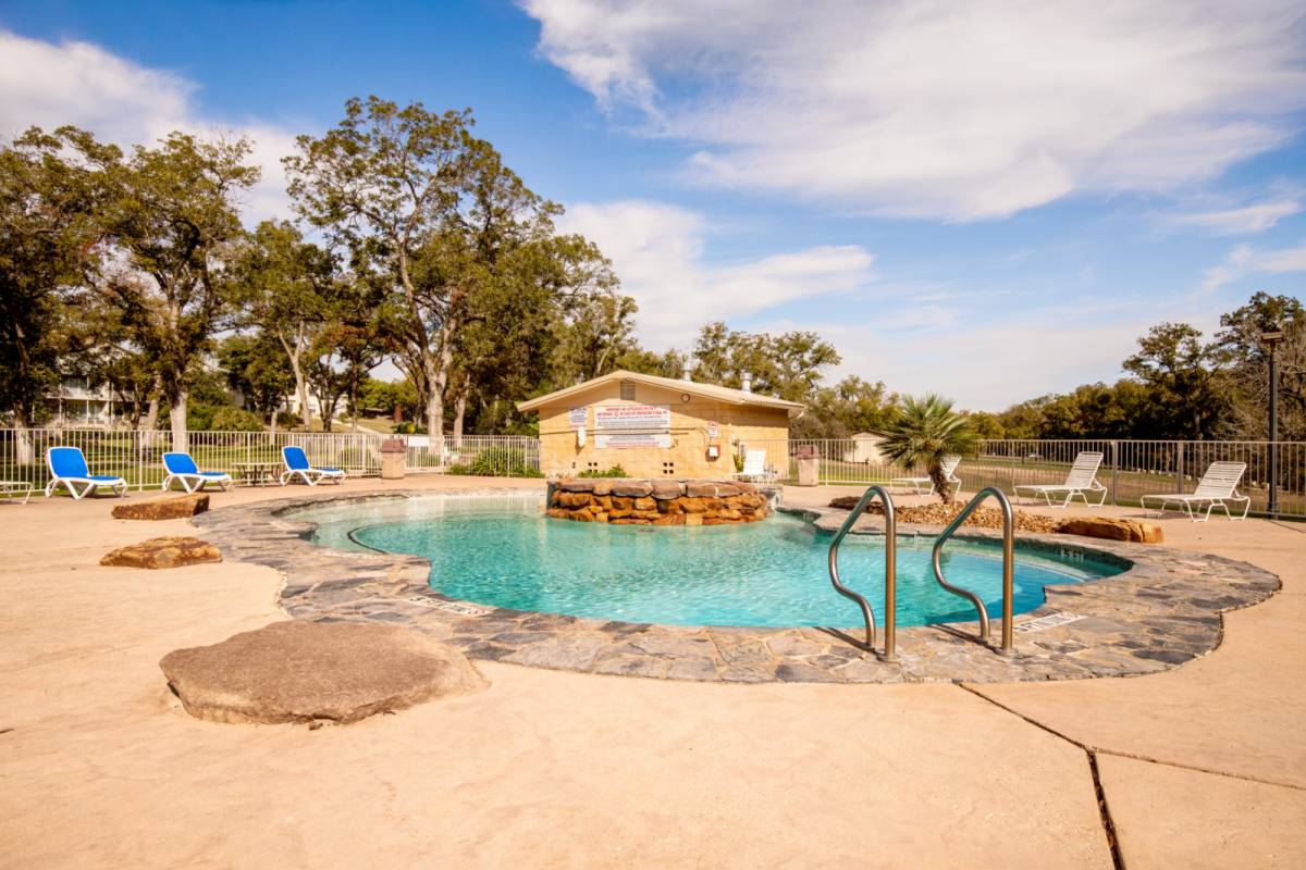 New Braunfels Vacation Rental Cozy Riverfront Condo Hot Tubs and