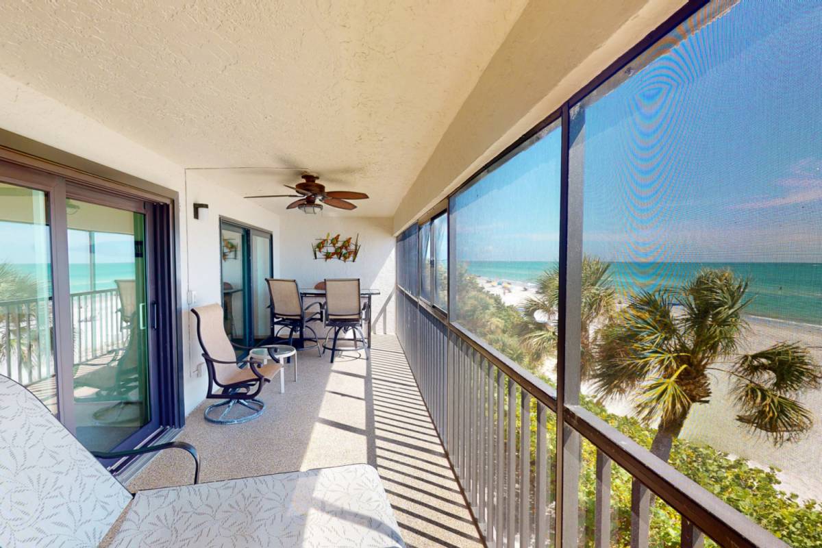 Madeira Beach Vacation Rental | Corner Beachfront. Large Balcony