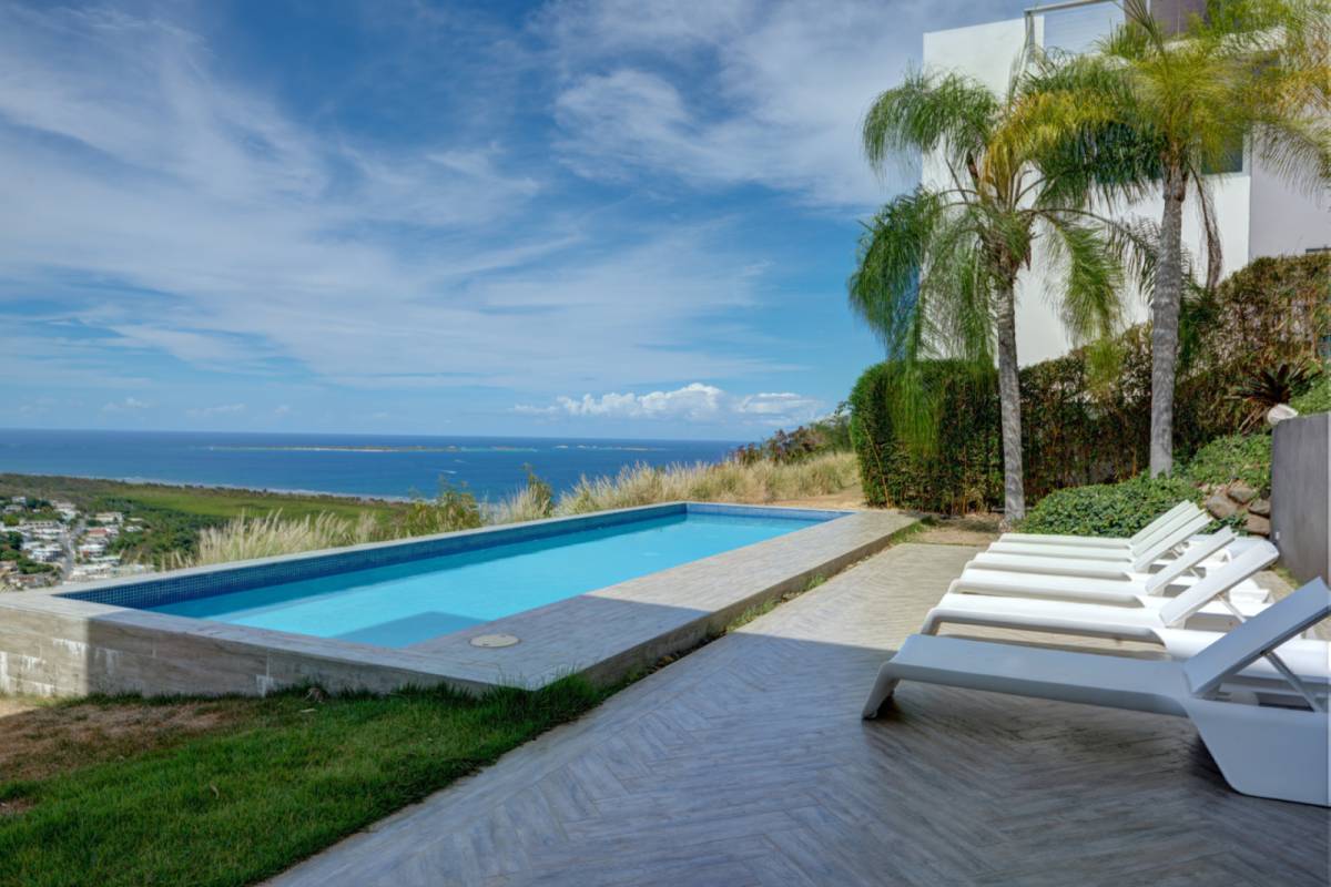 Fajardo Vacation Rental | Pool, Walk out Patio Area w/ Kitchen,Great