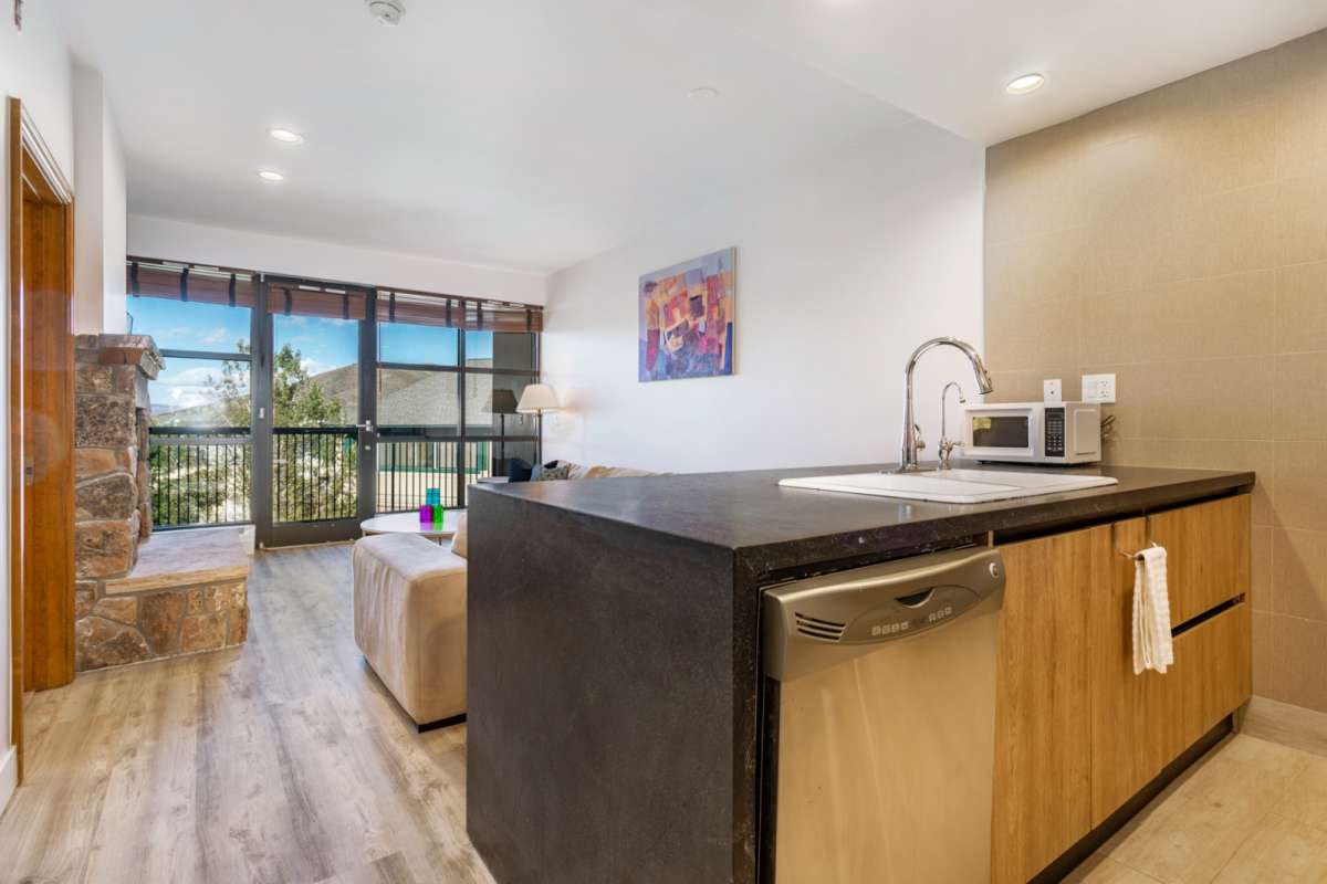 Avon Vacation Rental No Car Needed, Walk to Shops, Dining & Groceries