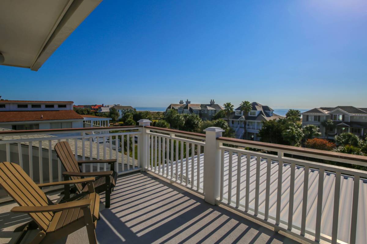 Isle of Palms Vacation Rental Private Pool & Hot Tub*; Ocean Views; Multiple Outdoor Balconies