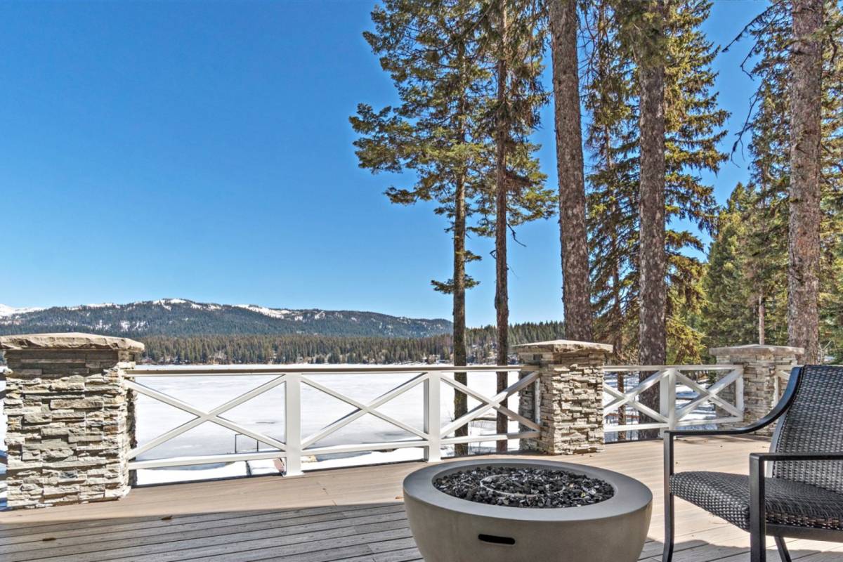 McCall Vacation Rental VACATION HOME OF YOUR DREAMS on Payette Lake w