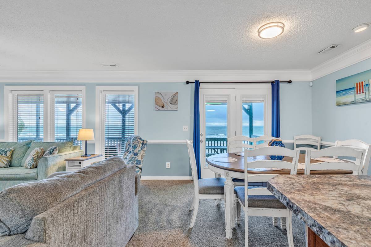 Murrells Inlet Vacation Rental Sandy BaySteps to the BeachShort