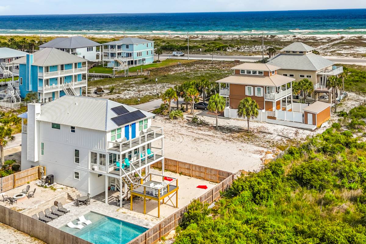 Pensacola Vacation Rental | Luxury Perdido Cove Home w/Beach