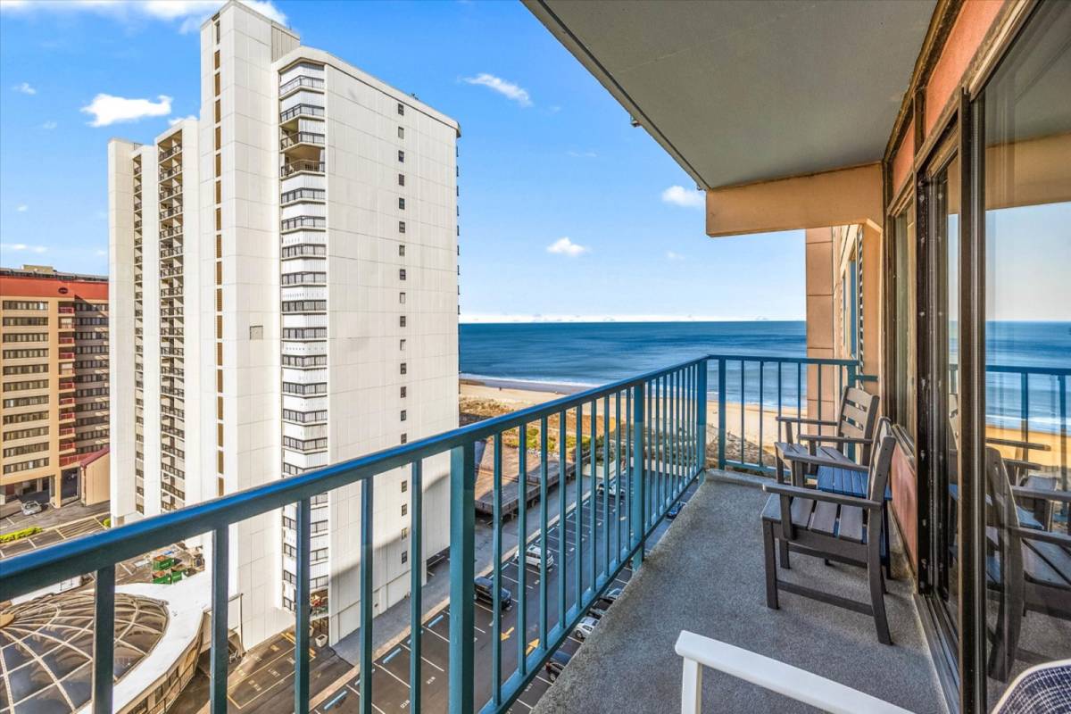 Ocean City Vacation Rental | Beachfront,Beach/Bay Views,Steps to
