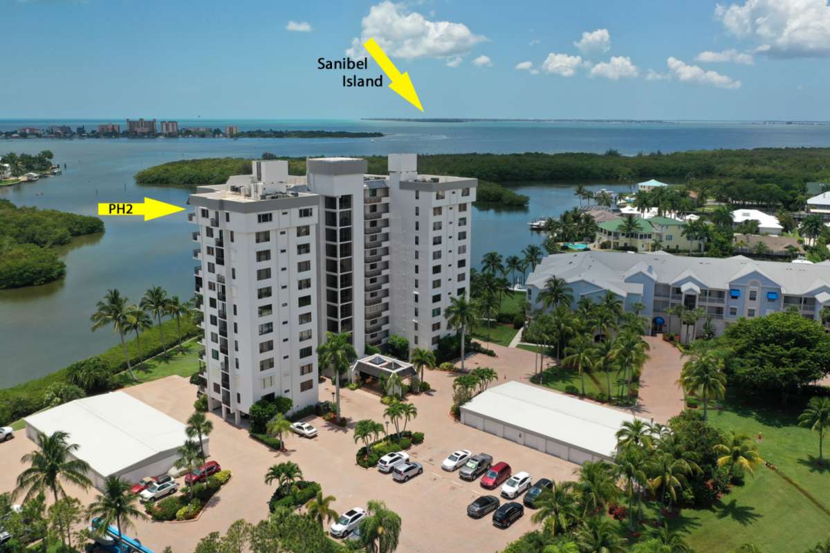Fort Myers Beach Vacation Rental Penthouse Condo! Stunning