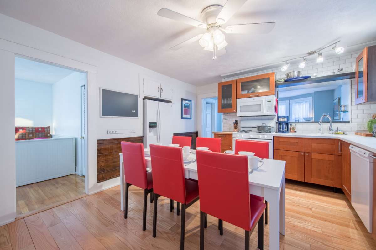 Beverly Vacation Rental RiverView Waterfront Neighborhood Park