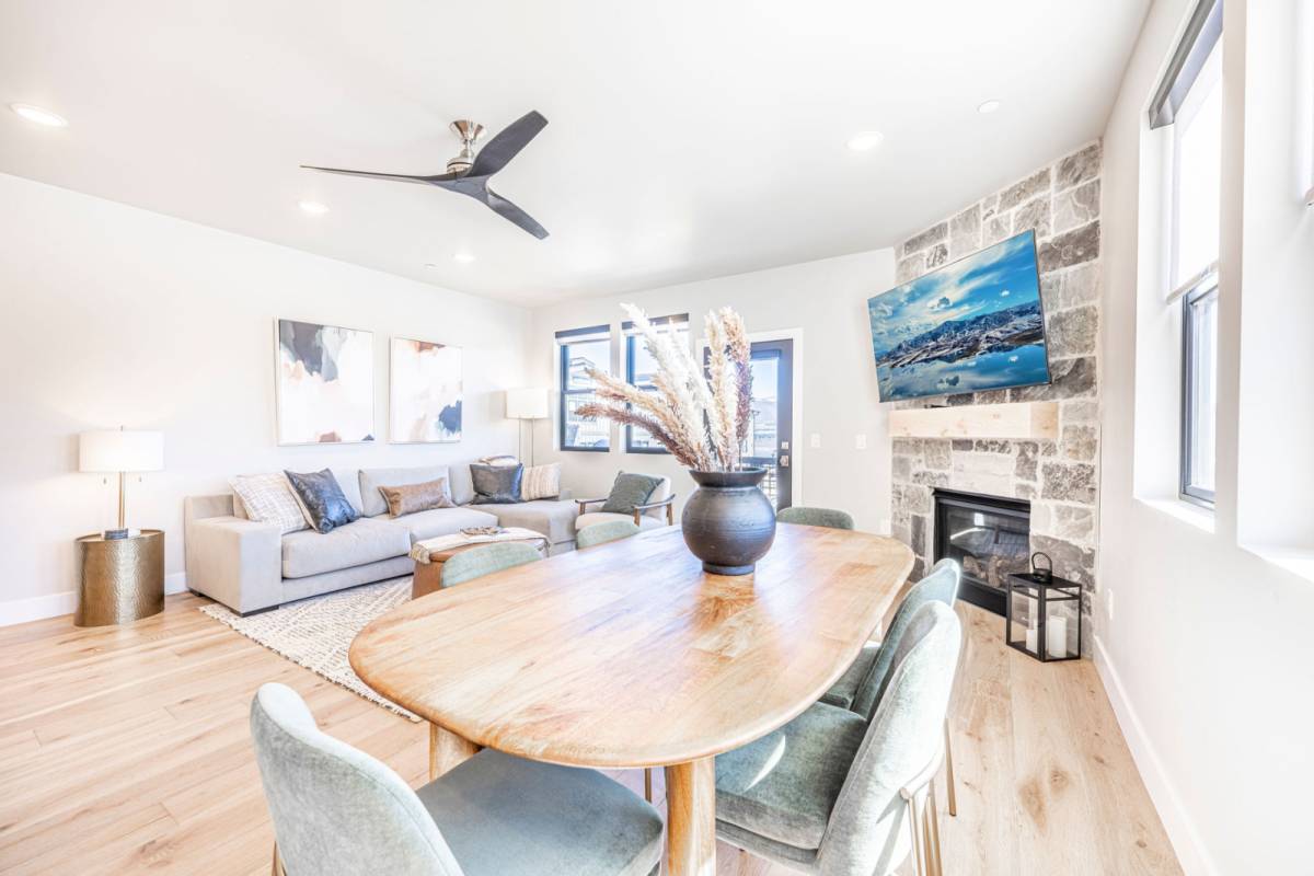 Heber Vacation Rental Mayflower Lakeside ThreeBedroom Luxury Condo