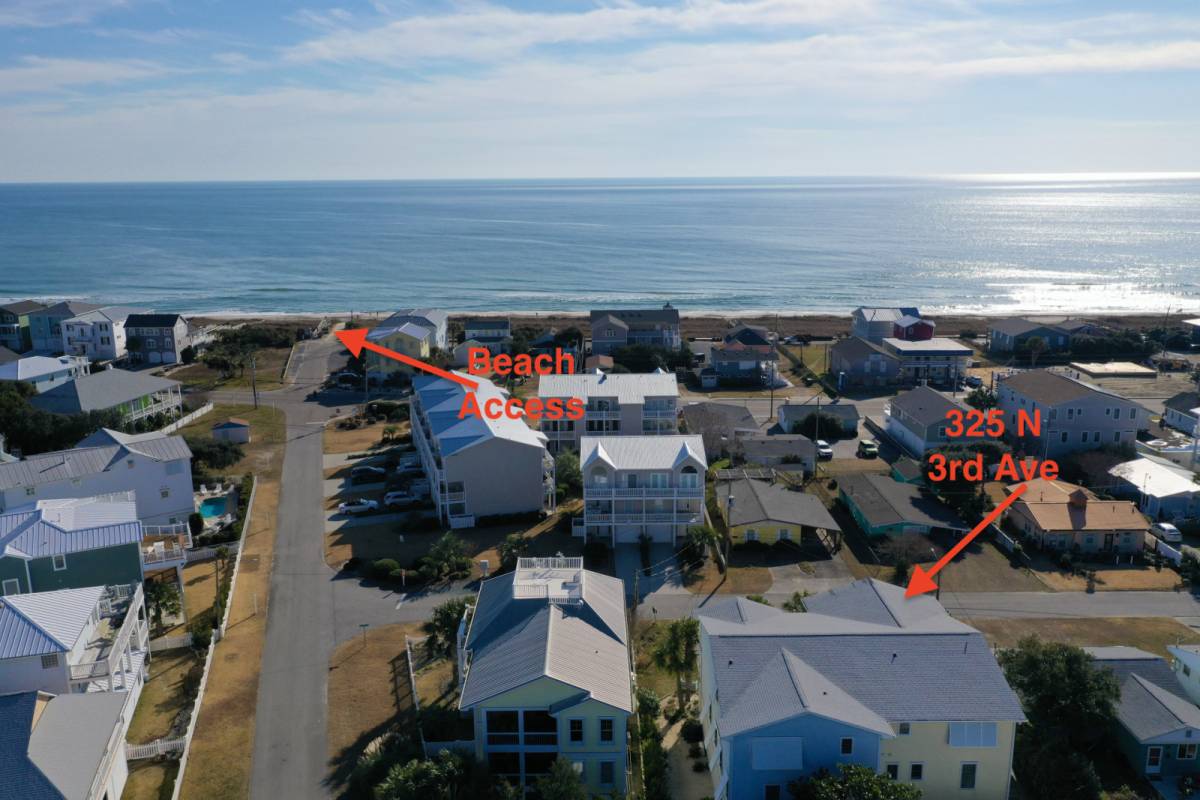 Kure Beach Vacation Rental 10 Off Fall/Winter Discount! 3 suites, Ocean Views, Dogs OK, Huge