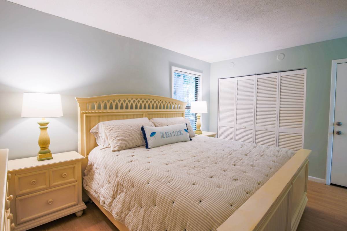 Seabrook Island Vacation Rental Dog Friendly Covered Patio with