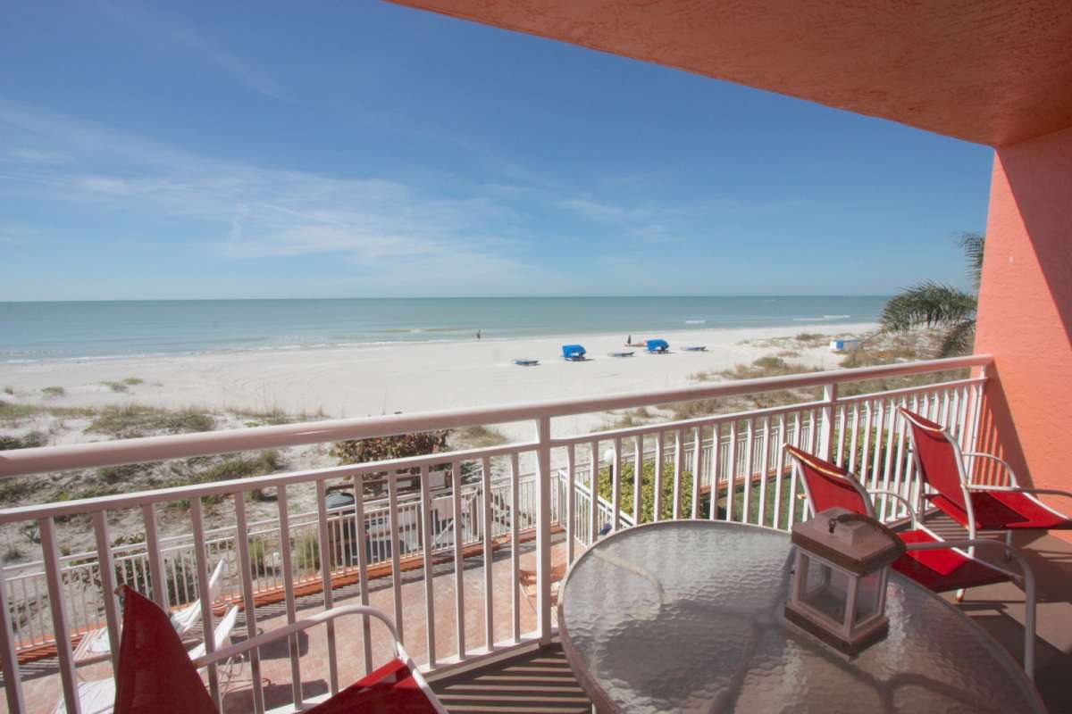 Indian Shores Vacation Rental 102 Chateaux Condo Rental on
