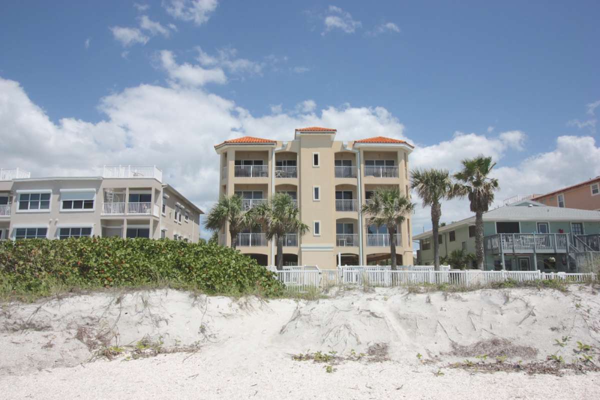 Indian Rocks Beach Vacation Rental Sun & Sea C300 Condo Rental on