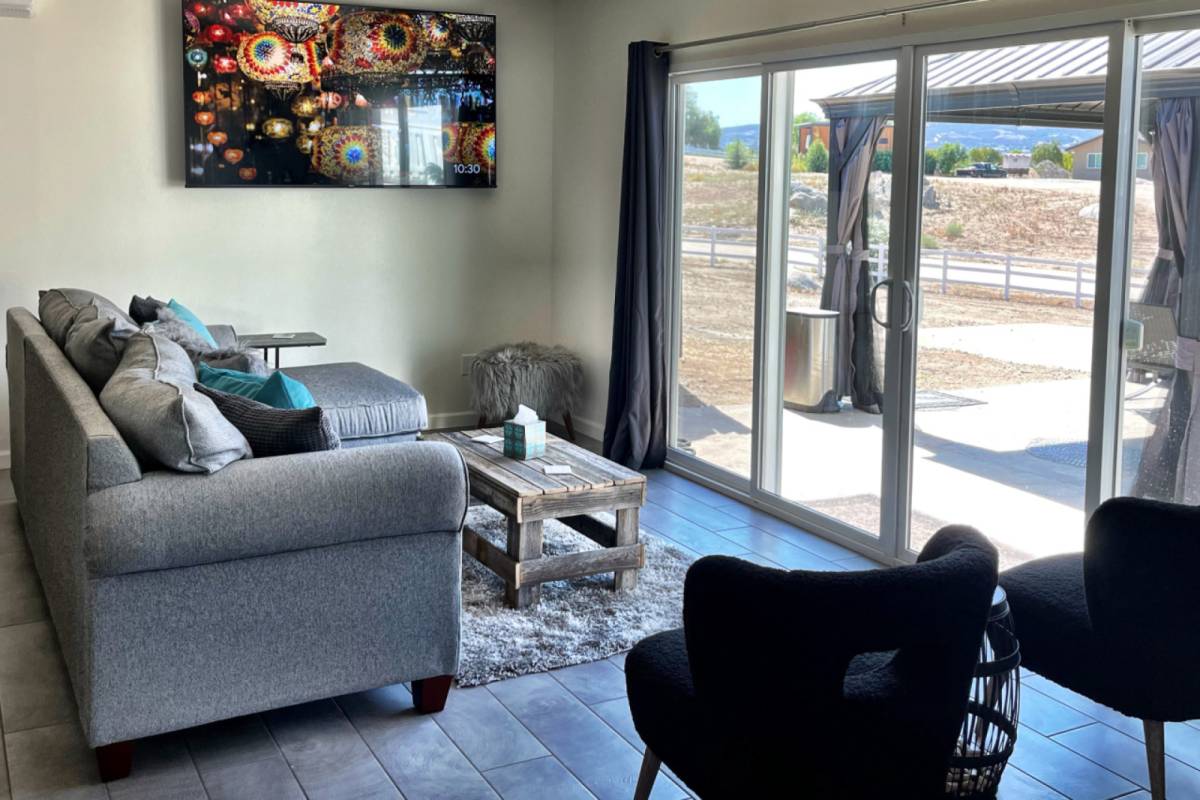 Photo inspiration: Temecula Vacation Rental Chick Ranch Wine Country Hideaway Studio Photo Inspiration