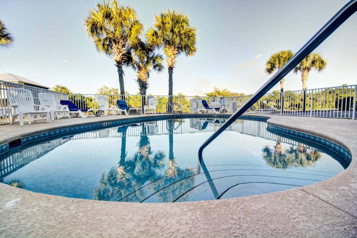 Seacrest Vacation Rental | Gulf Views/Community Pool/Short Walk to