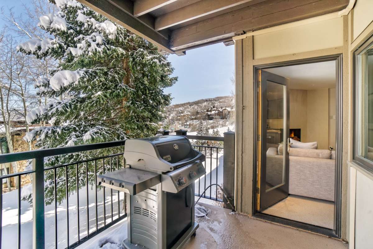 Snowmass Village Vacation Rental SkiIn/Out Snowmass Condo. Extra