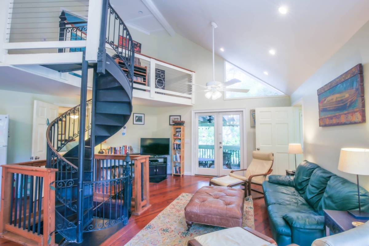 Folly Beach Vacation Rental | 5 Min Walk to Beach & Berts! Relax in this  Pet & Family Friendly Home with Wrap-Around Deck. | Home Rental on iTrip.net