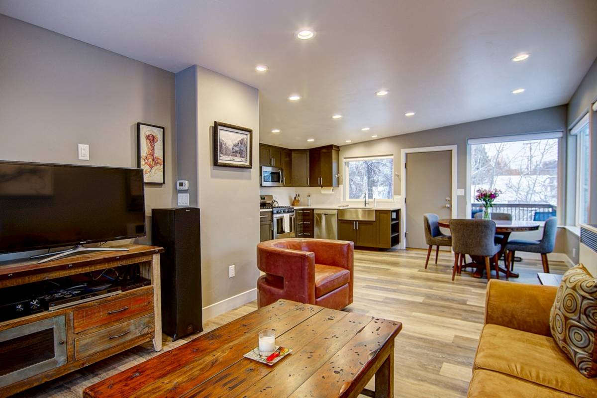 Steamboat Springs Vacation Rental Monthly Deals! Downtown/Dog Friendly Location w/Views EZ