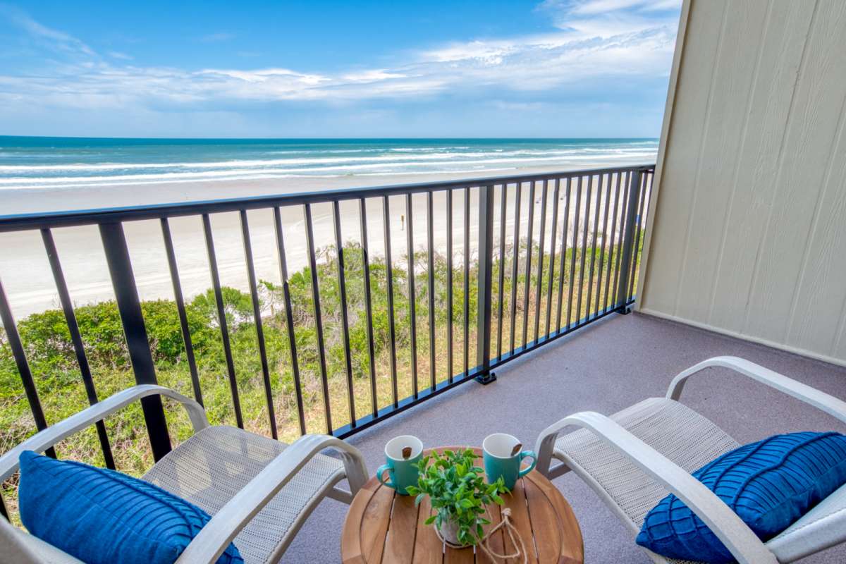 St. Augustine Vacation Rental | BEACHFRONT!! Heated Pools, Sunrise from ... - High End Ocean View Condos With Oceanfront Private Tiki Bars