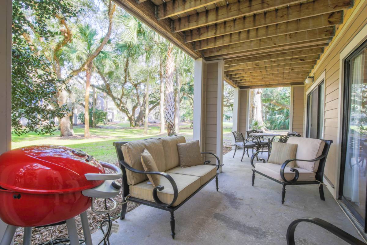 Seabrook Island Vacation Rental Dog Friendly Covered Patio with