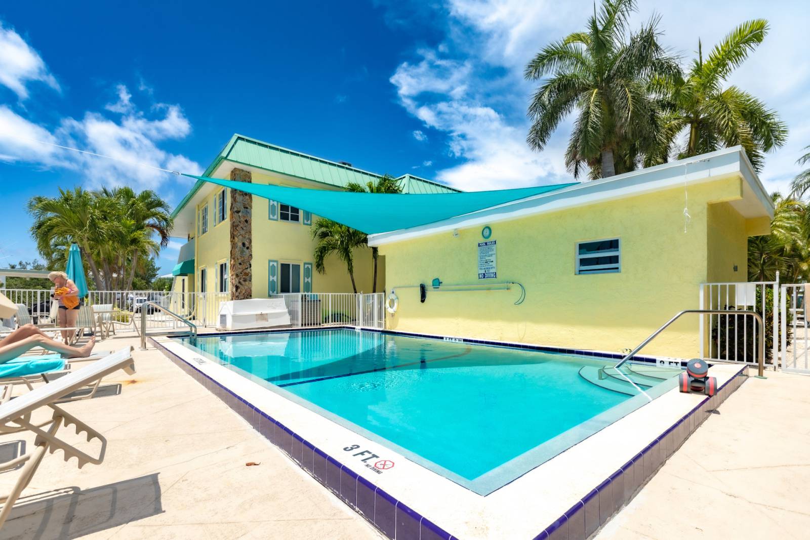 Marathon Vacation Rental Reel Escape 2 Charming 2nd Floor Condo in