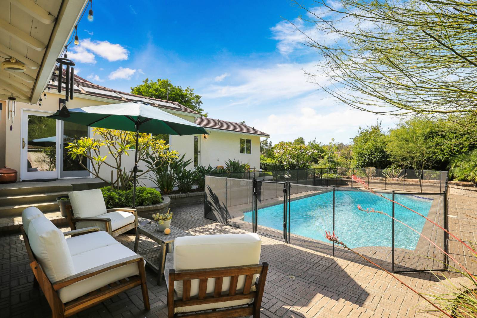 Santa Ana Vacation Rental Huge Cowan Heights Home, Pool, Entertainers